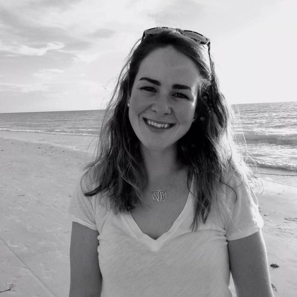 Meet your Posher, Heidi - Picture 1 of 1